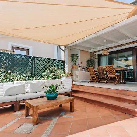 Colombina Villa Is Morus