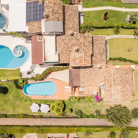 Oasi Colombina, Private Pool Villa Is Molas